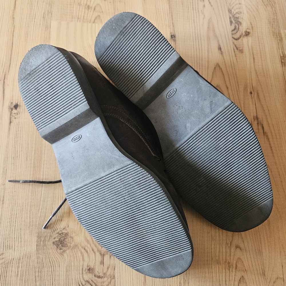 Colter Creek Men's Suede Shoes - Picture 4 of 7